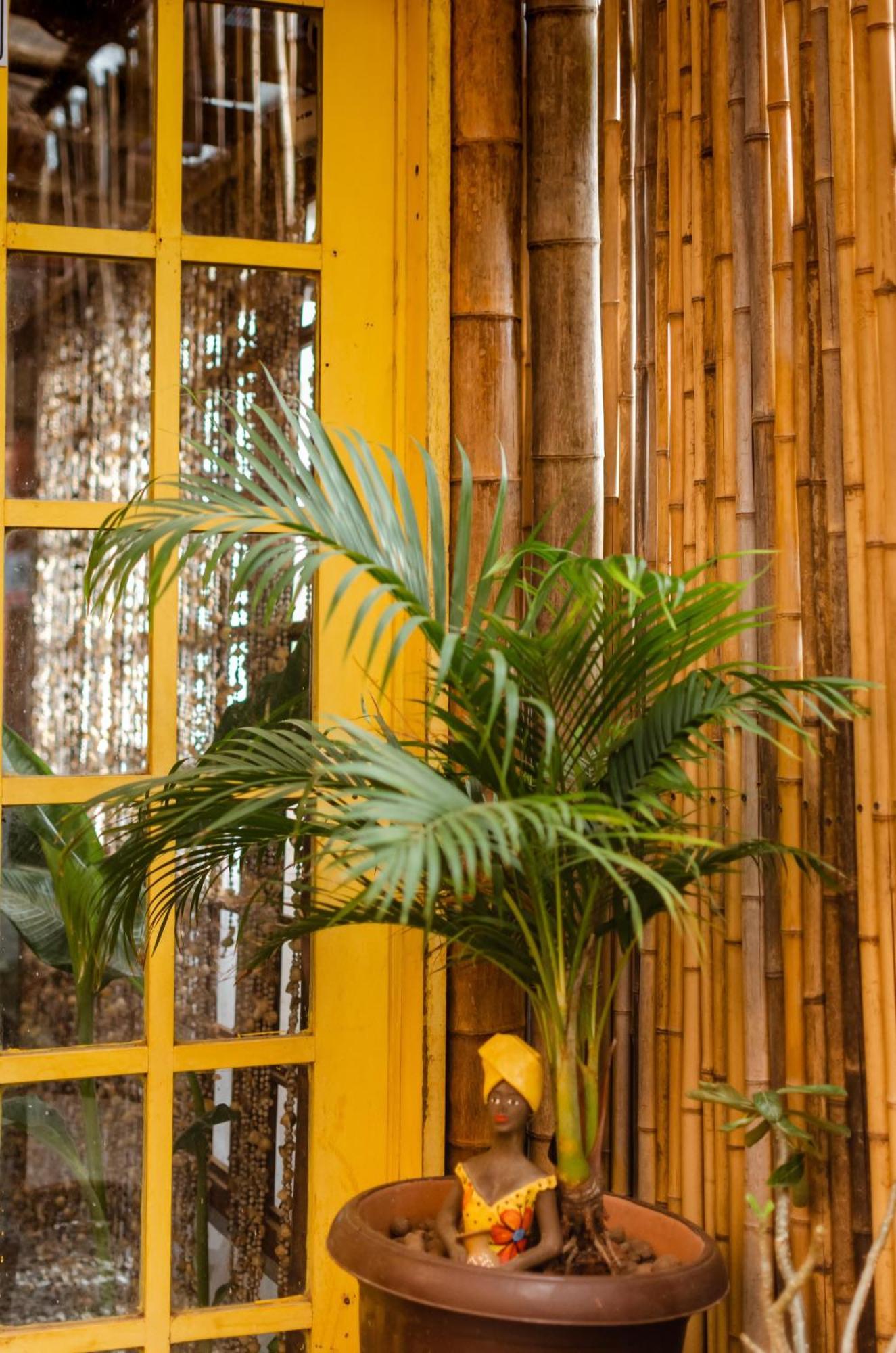 Doce Lar Hostel Noronha Фернанду ди Нороня Екстериор снимка