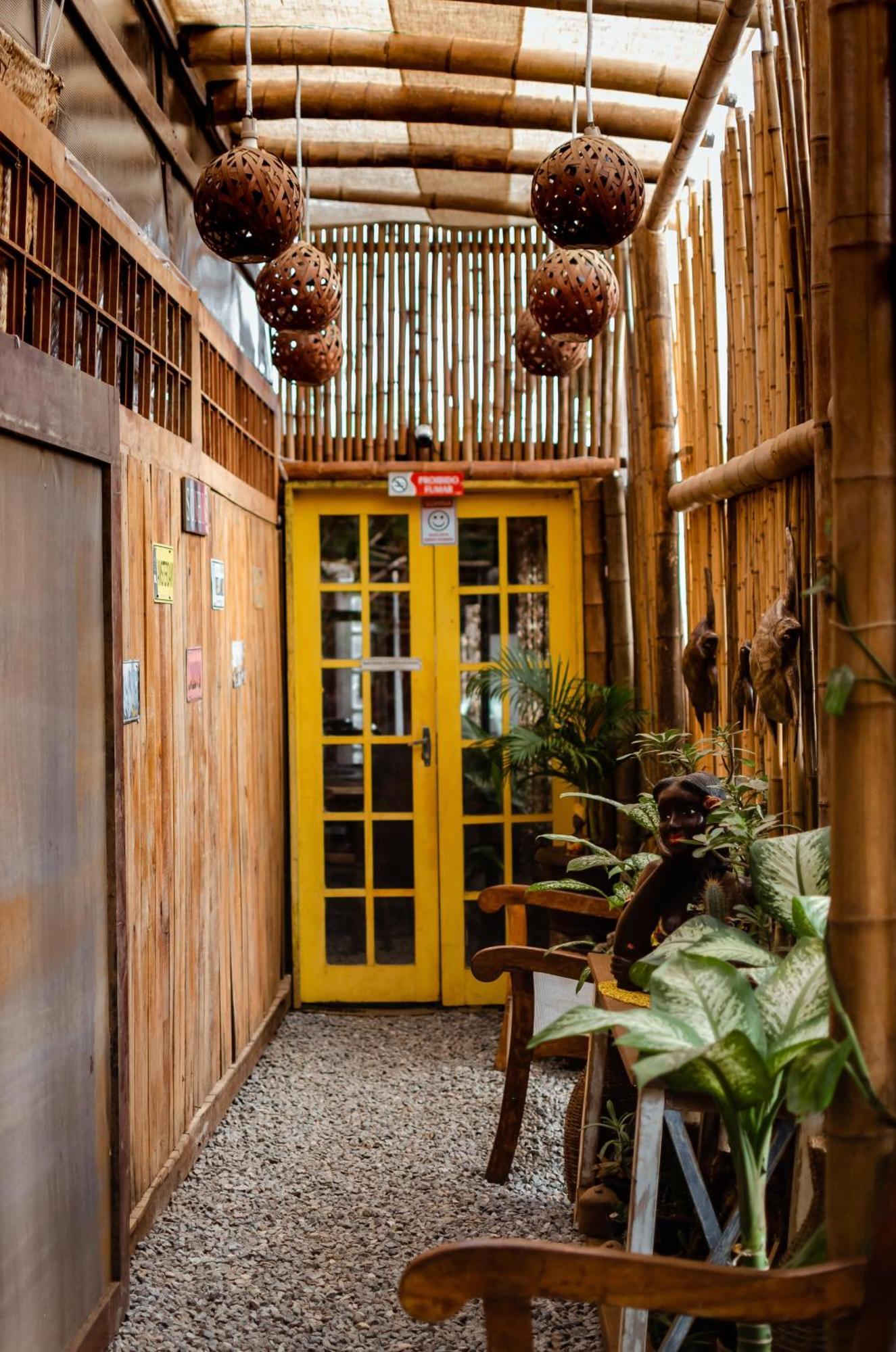 Doce Lar Hostel Noronha Фернанду ди Нороня Екстериор снимка